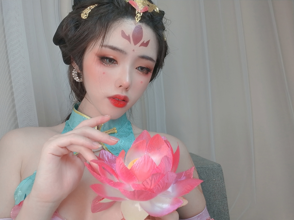 大陸網紅cosplay游戲角色 豐乳翹臀楊玉環_自拍情色貼圖