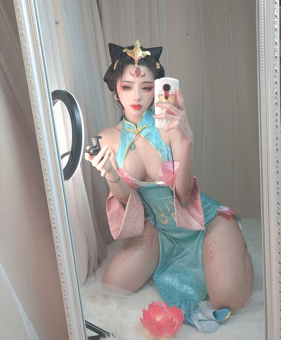 大陸網紅cosplay游戲角色 豐乳翹臀楊玉環_自拍情色貼圖