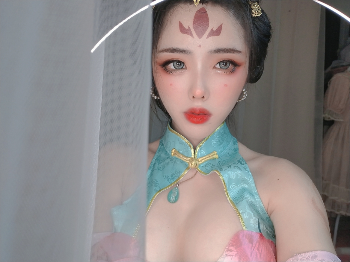 大陸網紅cosplay游戲角色 豐乳翹臀楊玉環_自拍情色貼圖