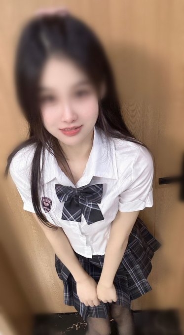 甜美天菜#無抽煙 嫩到出水的女生 #高中 #大學生純兼職，約愛認準卡_中部茶訊/樓鳳