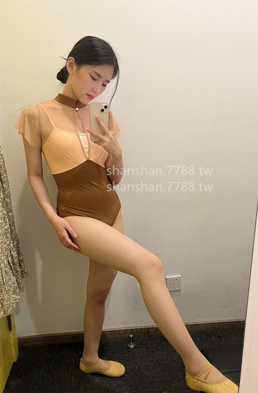 +賴xy366推薦川芷 166/C/47/25歲精品專櫃櫃姐高大上的商品當然服務人�_中部茶訊/樓鳳