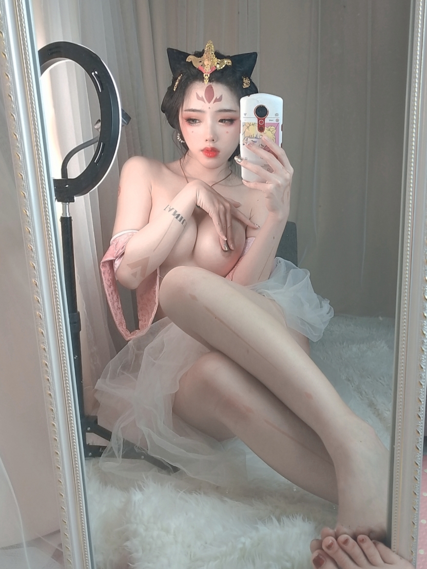 大陸網紅cosplay游戲角色 豐乳翹臀楊玉環_自拍情色貼圖